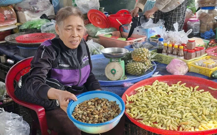 Lên Minh Hóa đi chợ Rằm