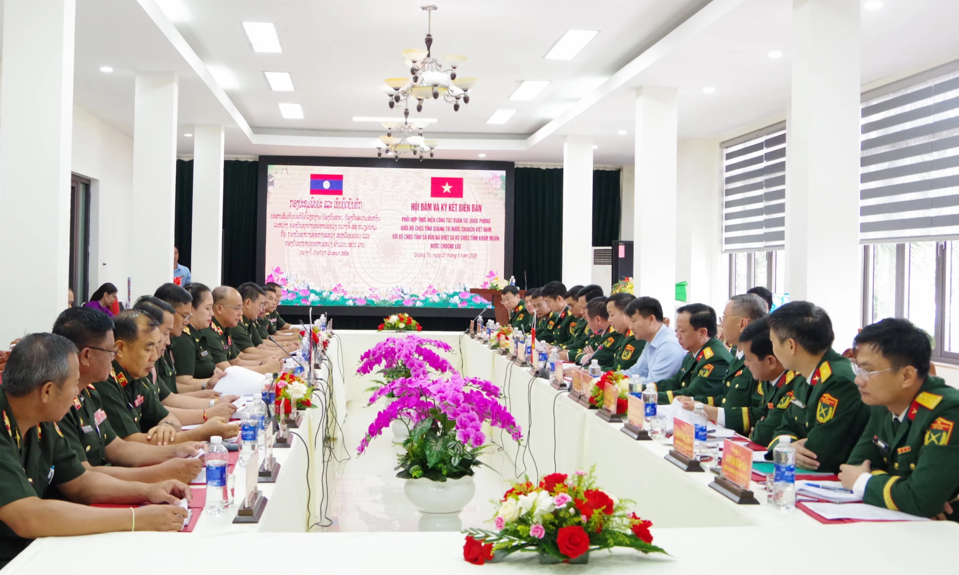 Quang cảnh hội đàm - Ảnh: X.D