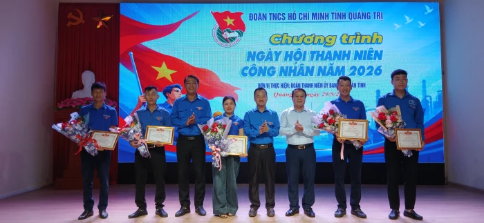 Chăm lo, hỗ trợ thanh niên công nhân và người lao động khó khăn