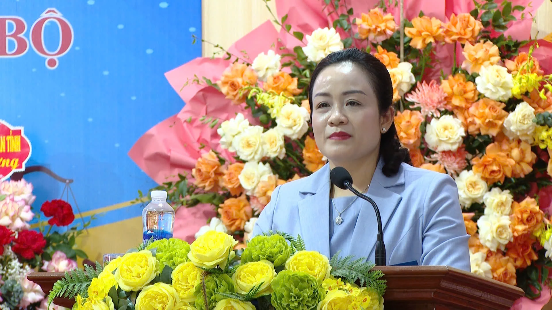 Đồng chí Nguyễn Hải Trâm, Phó Chánh án TANDTC phát biểu giao nhiệm vụ - Ảnh: Thùy Trang