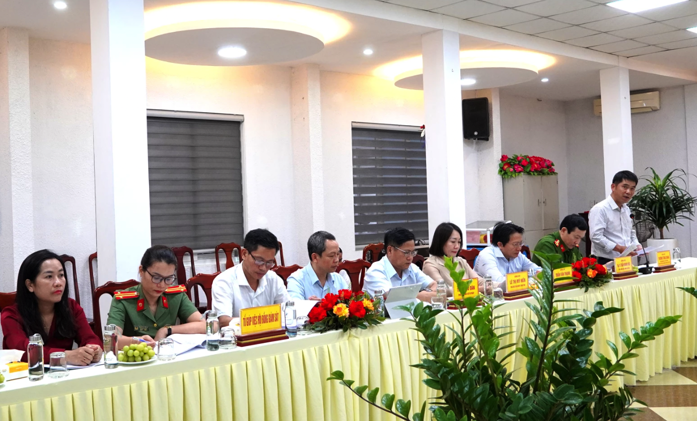 Các đại biểu dự hội nghị - Ảnh: H.Tr