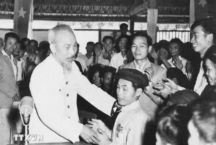 Đạo đức Hồ Chí Minh-biểu tượng văn hóa sáng ngời