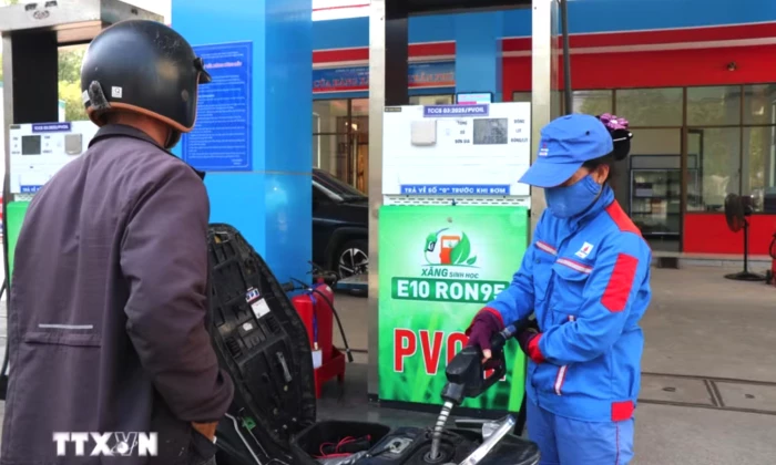 Xăng sinh học E10 sẽ phân phối đồng bộ trên toàn quốc từ ngày 1/6