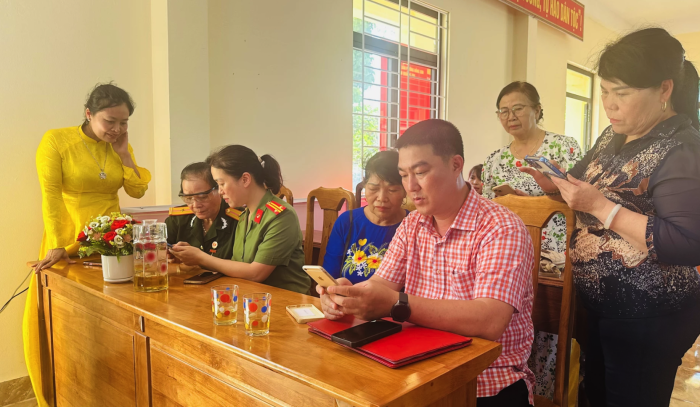 Triển khai mô hình 'Gia đình số'