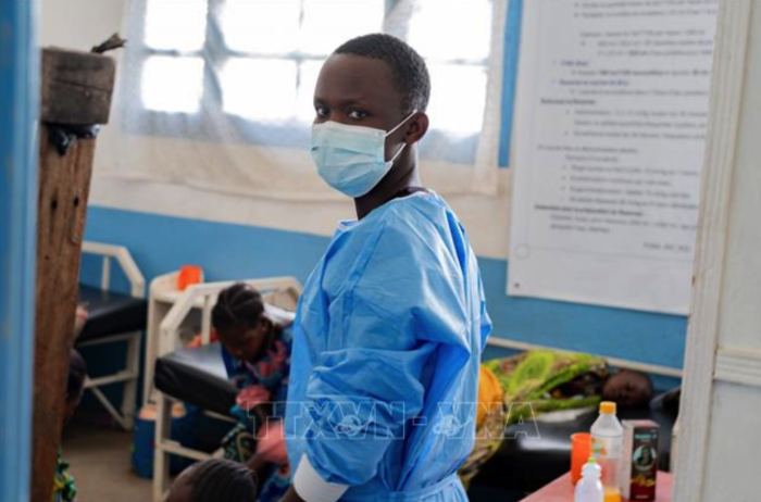WHO quan ngại về quy mô, tốc độ lây lan của virus Ebola
