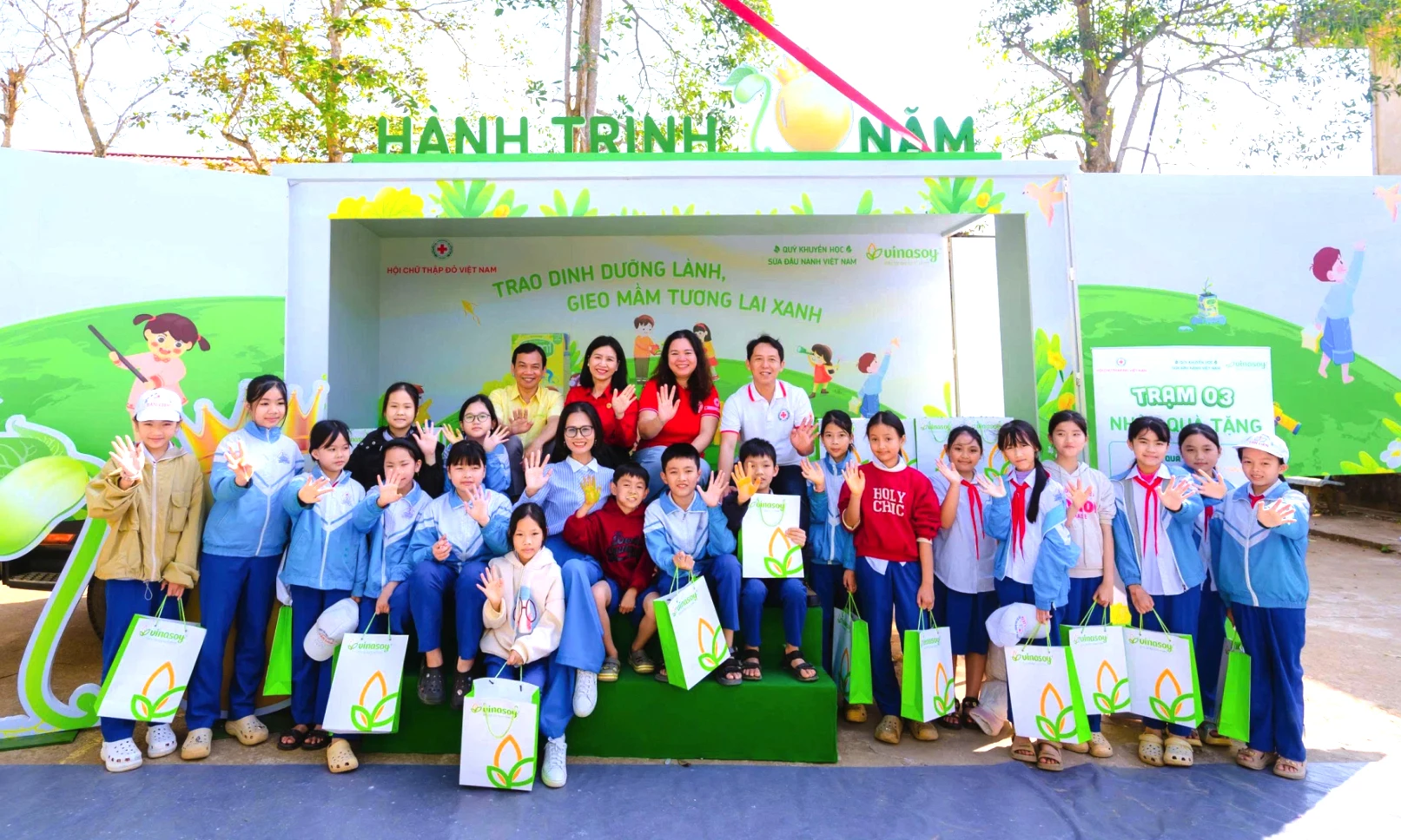 Chắp cánh ước mơ cho trẻ khó khăn