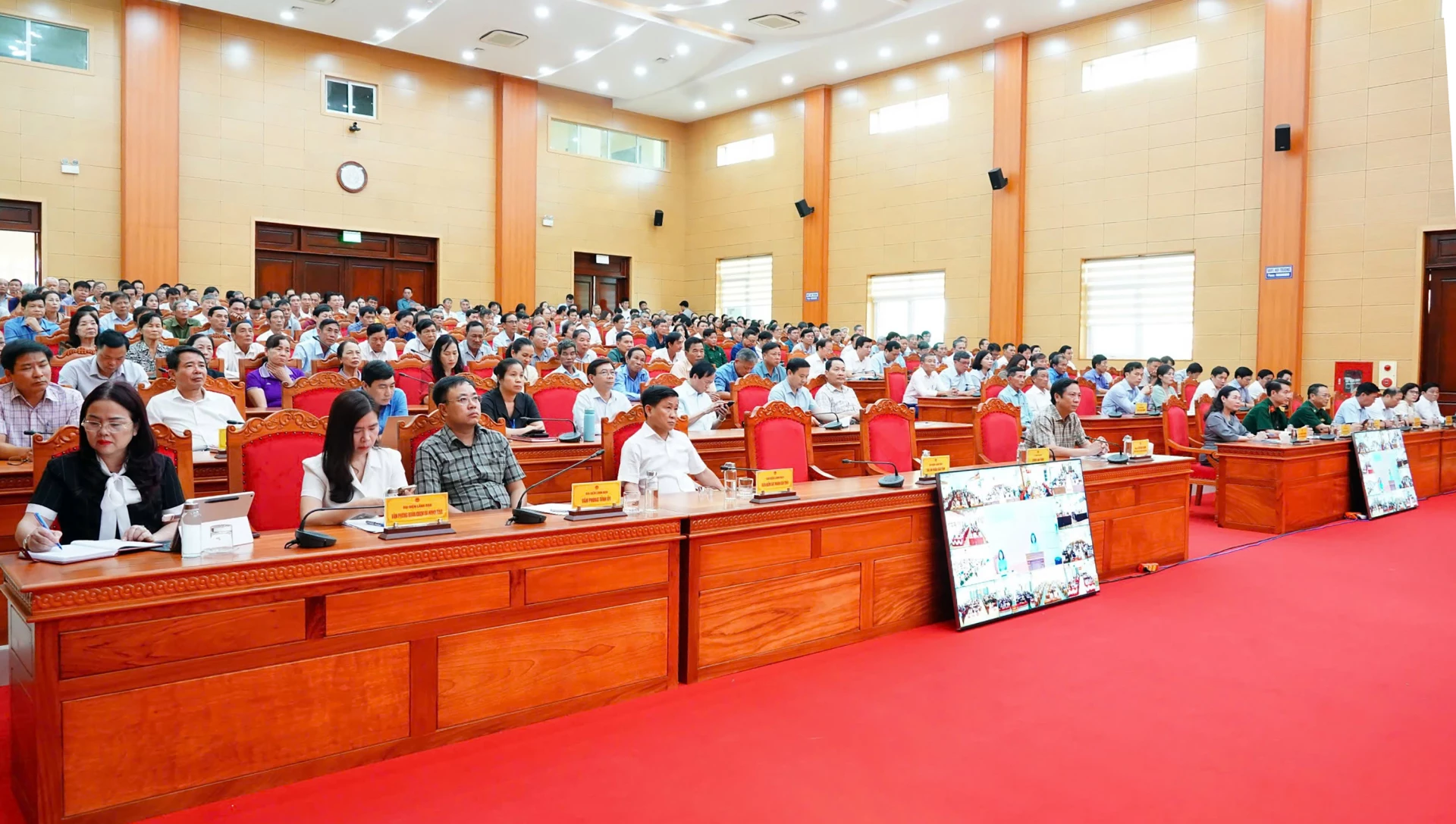 Đại biểu dự hội nghị - Ảnh: N.M