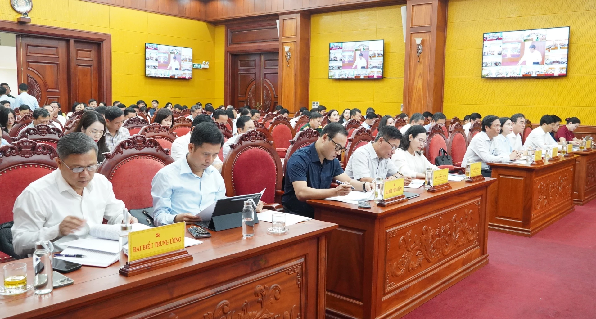Đại biểu tham dự hội nghị - Ảnh: Q.V