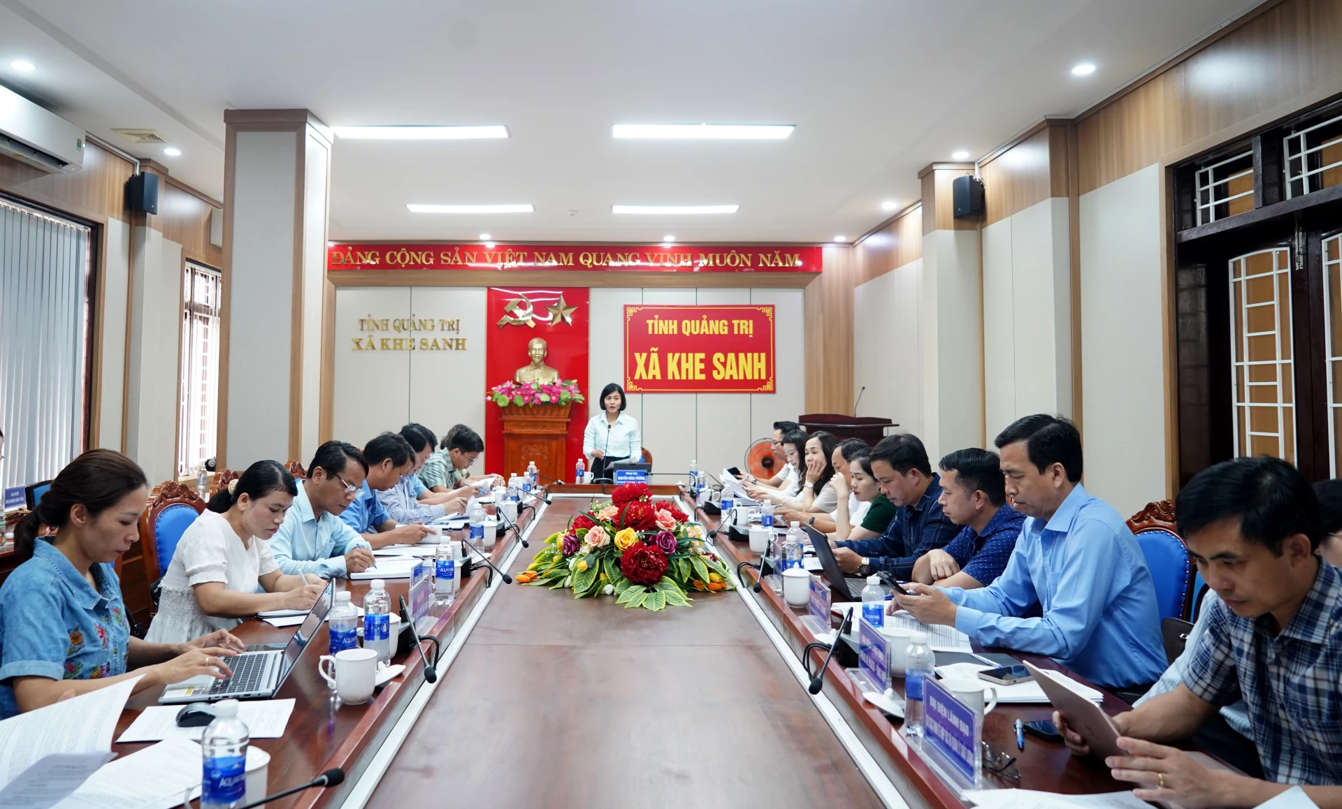 Quang cảnh buổi làm việc - Ảnh: Hoàng Hùng