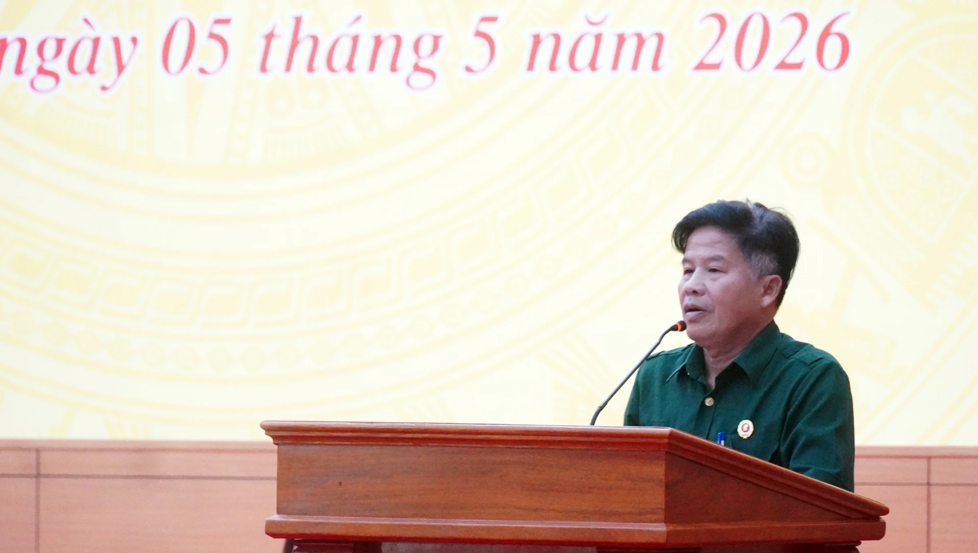 Cử tri đề xuất các ý kiến, kiến nghị - Ảnh: N.M