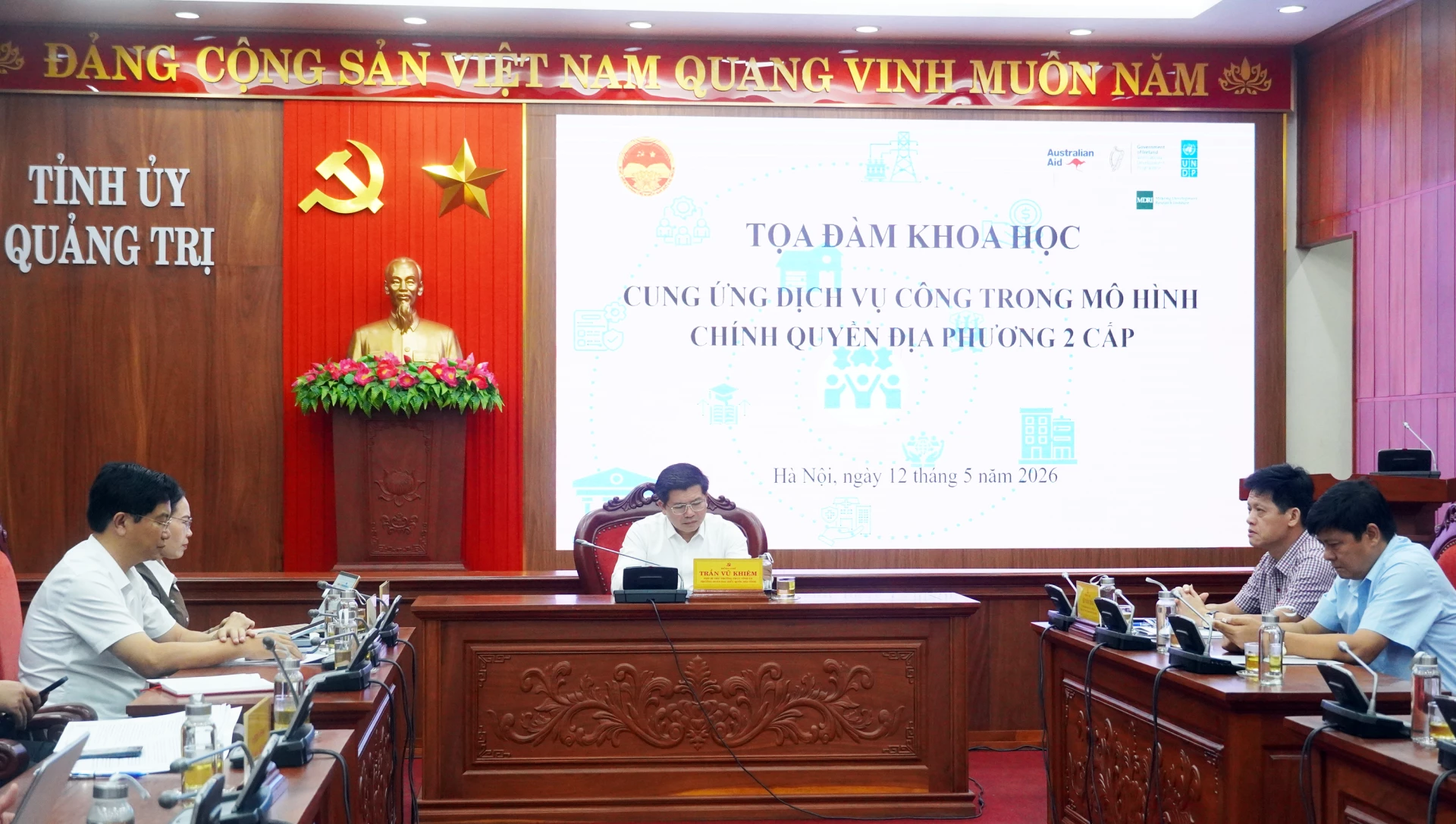 Xây dựng nền hành chính công hiện đại, minh bạch và vì Nhân dân