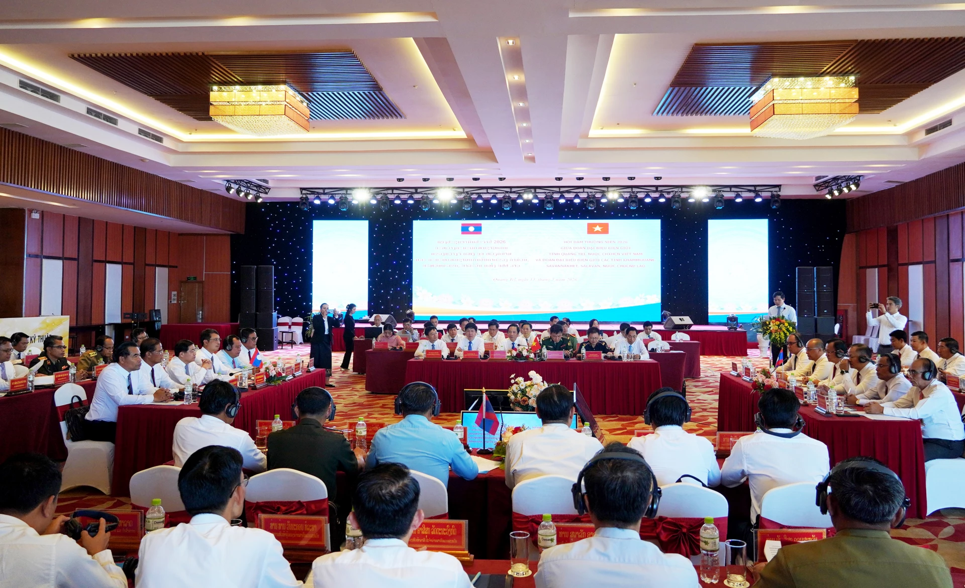 Toàn cảnh buổi hội đàm - Ảnh: X.P