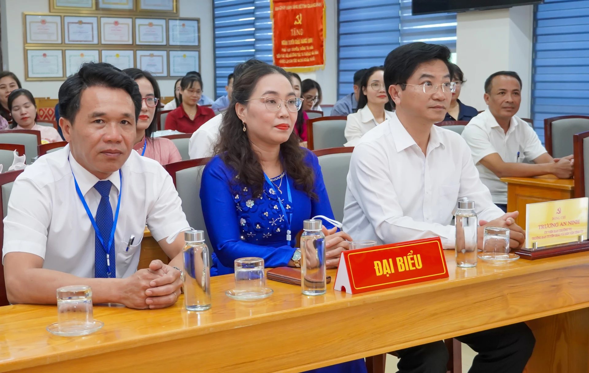 Các đại biểu tham dự hội thi - Ảnh: N.H