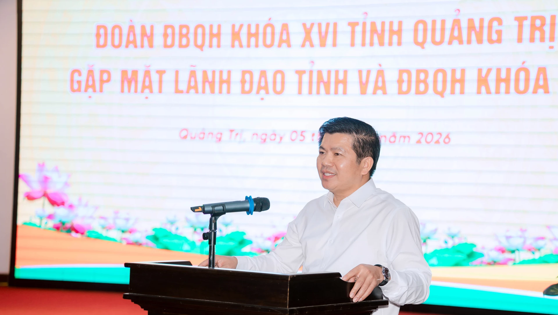 Đồng chí Trần Vũ Khiêm, Phó Bí thư Thường trực Tỉnh ủy, Trưởng Đoàn ĐBQH tỉnh phát biểu tại buổi gặp mặt - Ảnh: D.L