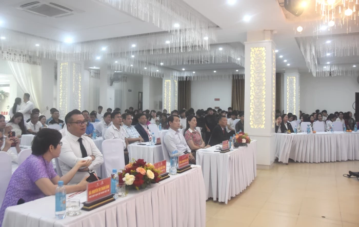 Hội thảo tư vấn du học và xuất khẩu lao động cho học sinh khối 12 sau khi tốt nghiệp THPT