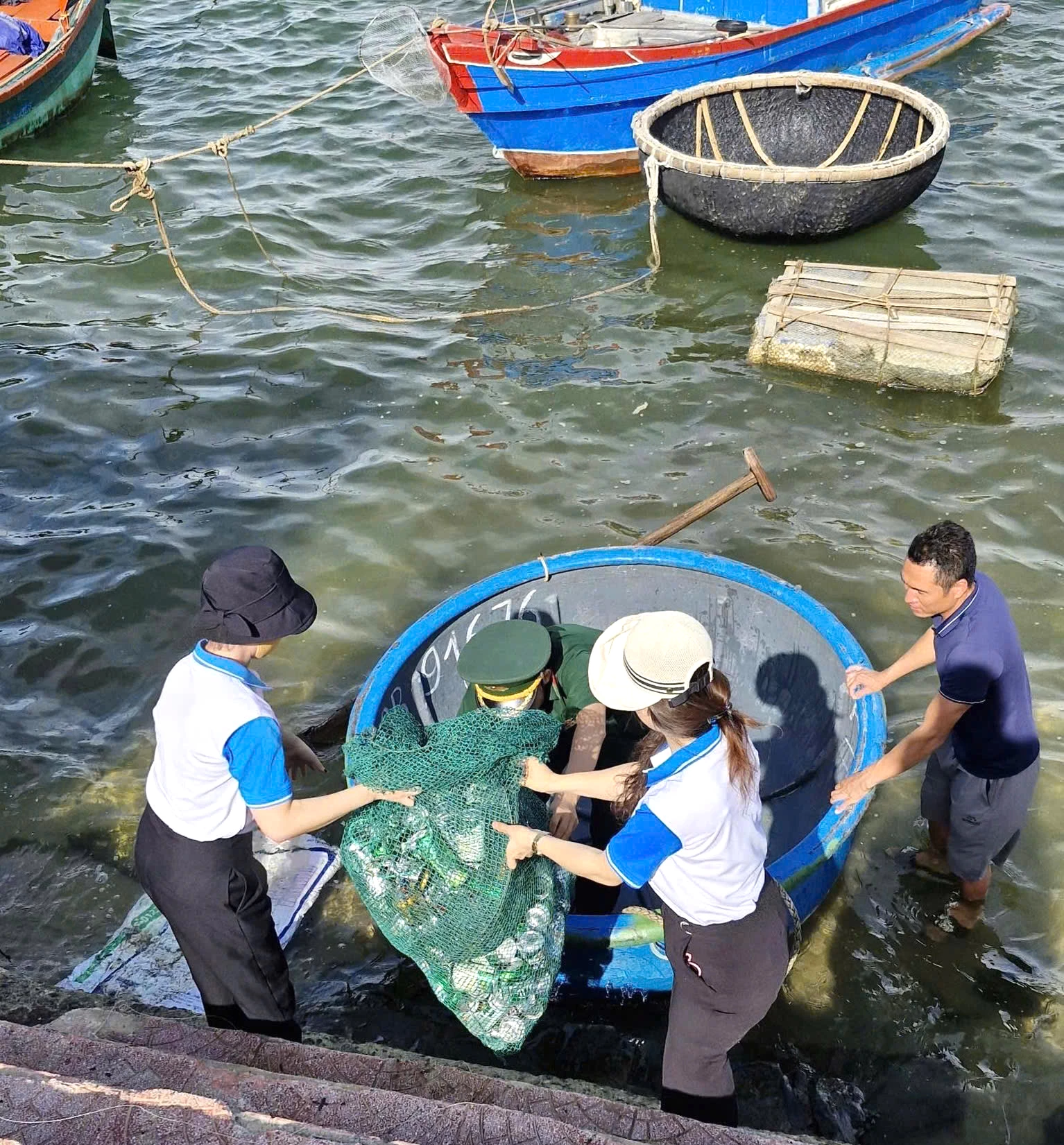 Các hoạt động hưởng ứng Ngày Quốc tế Đa dạng sinh học tại phường Đồng Hới - Ảnh: P.V.