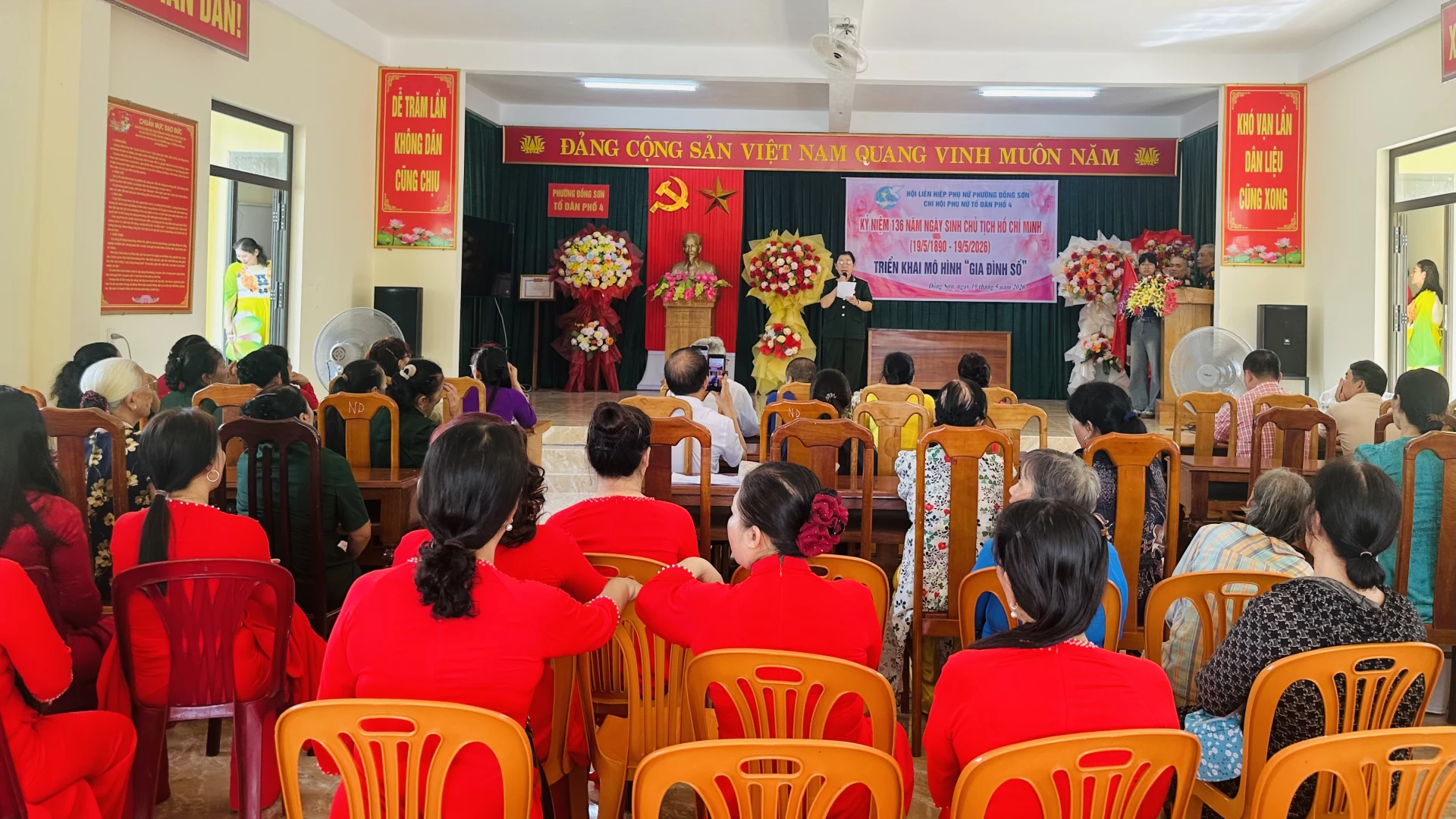 Quang cảnh hội nghị - Ảnh B.N