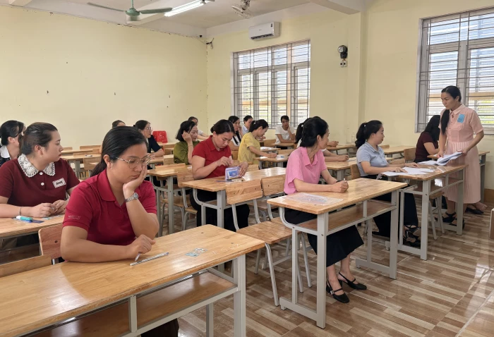 Khai mạc kỳ tuyển dụng viên chức sự nghiệp giáo dục đợt 2, năm học 2025-2026