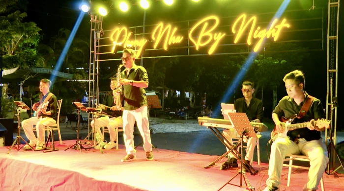Khai mạc chương trình 'Đêm nhạc cuối tuần-Về miền di sản Phong Nha'