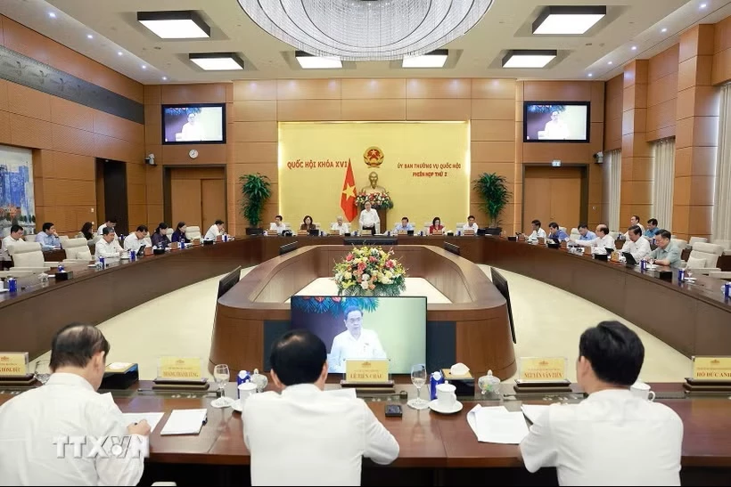 Chủ tịch Quốc hội Trần Thanh Mẫn phát biểu khai mạc Phiên họp thứ 2 của Ủy ban Thường vụ Quốc hội. (Ảnh: Doãn Tấn/TTXVN)