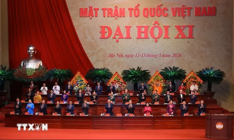 Đoàn Chủ tịch điều hành Phiên khai mạc trọng thể Đại hội XI Mặt trận Tổ quốc Việt Nam. (Ảnh: Văn Điệp/TTXVN)