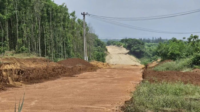 Thay thế những nhà thầu chậm tiến độ, gỡ 'nút thắt' dự án đường ven biển