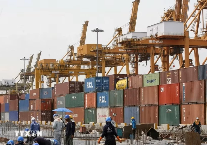 AMRO cảnh báo tăng trưởng ASEAN+3 chậm lại vì xung đột Trung Đông