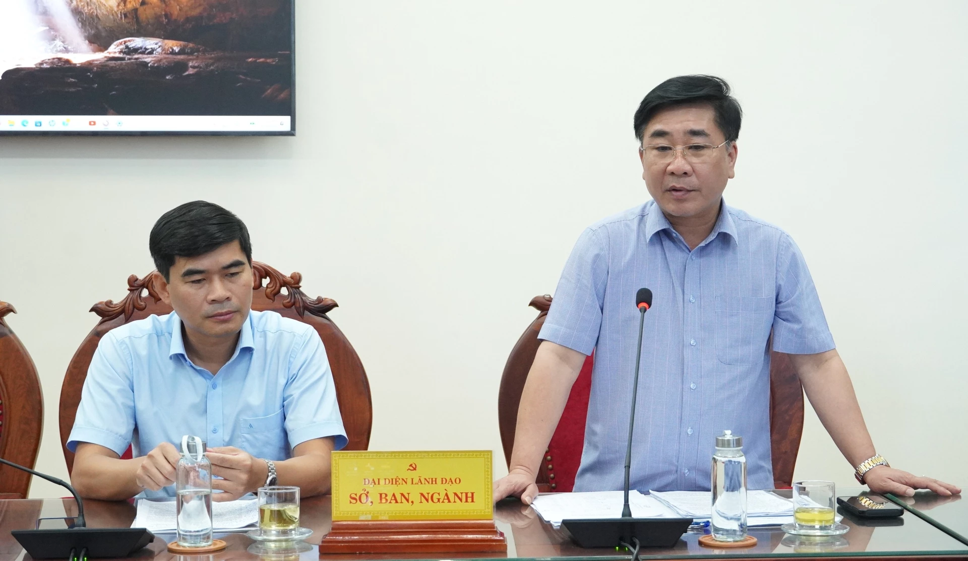 Lãnh đạo Ban quản lý Khu kinh tế tỉnh phát biểu tại buổi làm việc - Ảnh: Q.V
