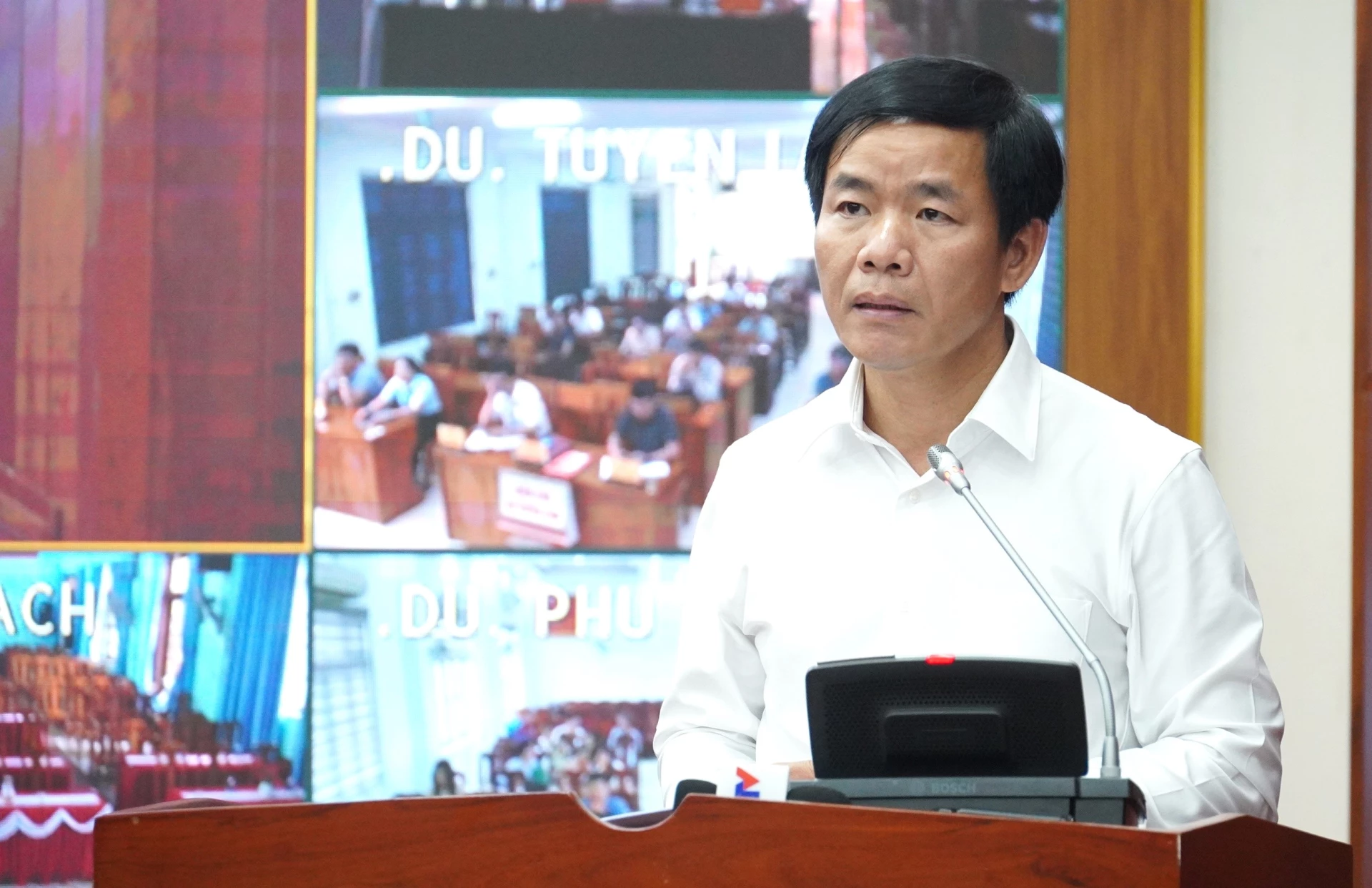 Đồng chí Nguyễn Văn Phương, Bí thư Tỉnh ủy yêu cầu thời gian tới cần vận hành chính quyền địa phương 2 cấp hoạt động thực sự hiệu lực, hiệu quả, mang lại những kết quả rõ nét trong thực tiễn - Ảnh: Q.V