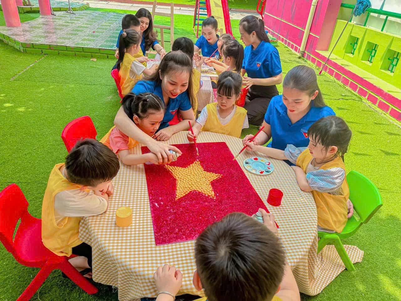 Trường mầm non Phú Hải lồng ghép nội dung học và làm theo Bác thông qua các hoạt động học tập và vui chơi của trẻ - Ảnh: P.V