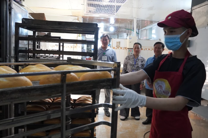 Bảo đảm an toàn thực phẩm mùa du lịch