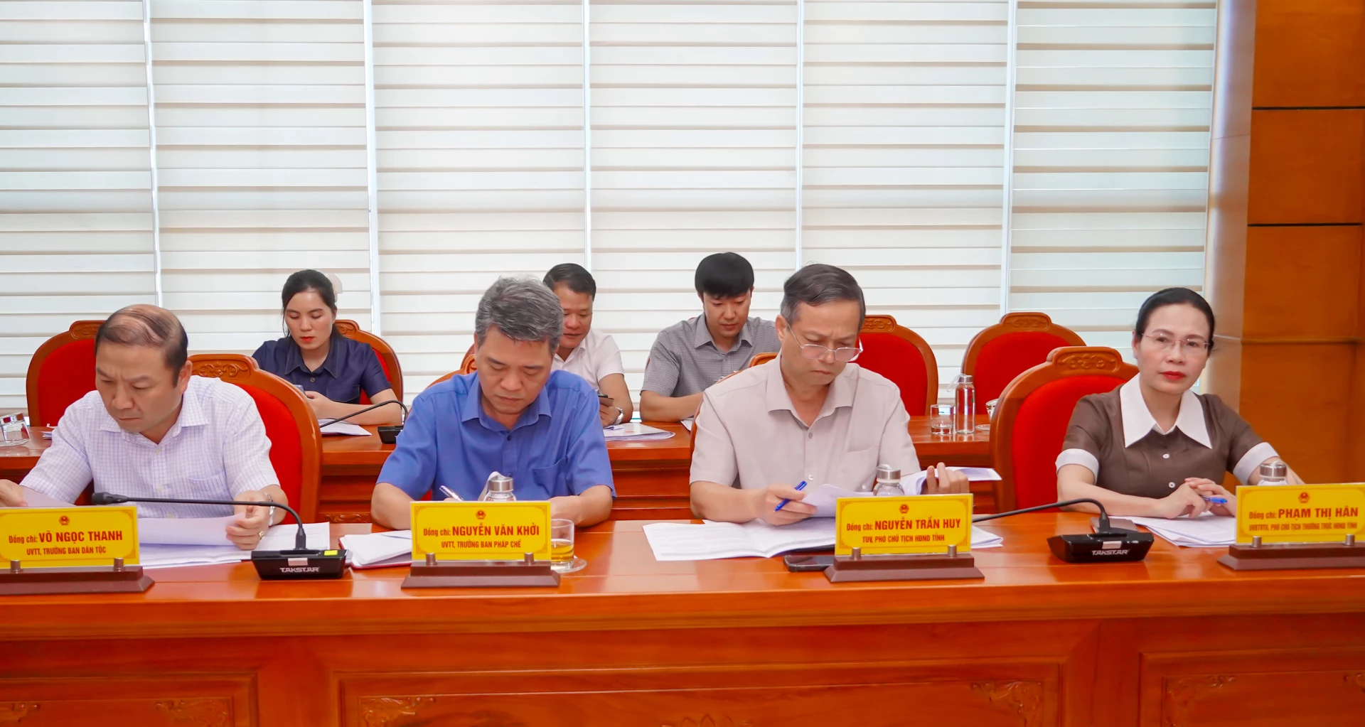Các đại biểu tham dự buổi làm việc - Ảnh: N.H