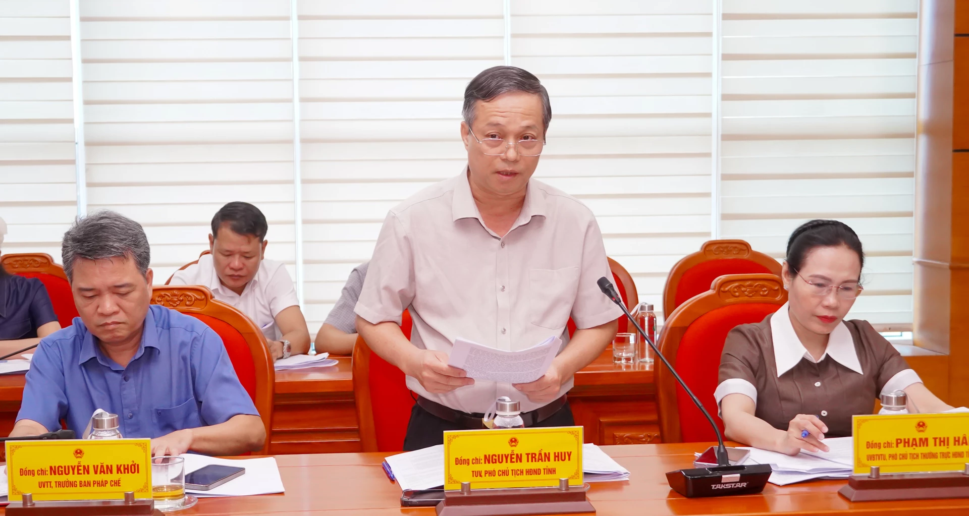 Đồng chí Nguyễn Trần Huy, Phó Chủ tịch HĐND tỉnh phát biểu tại buổi làm việc - Ảnh: N.H