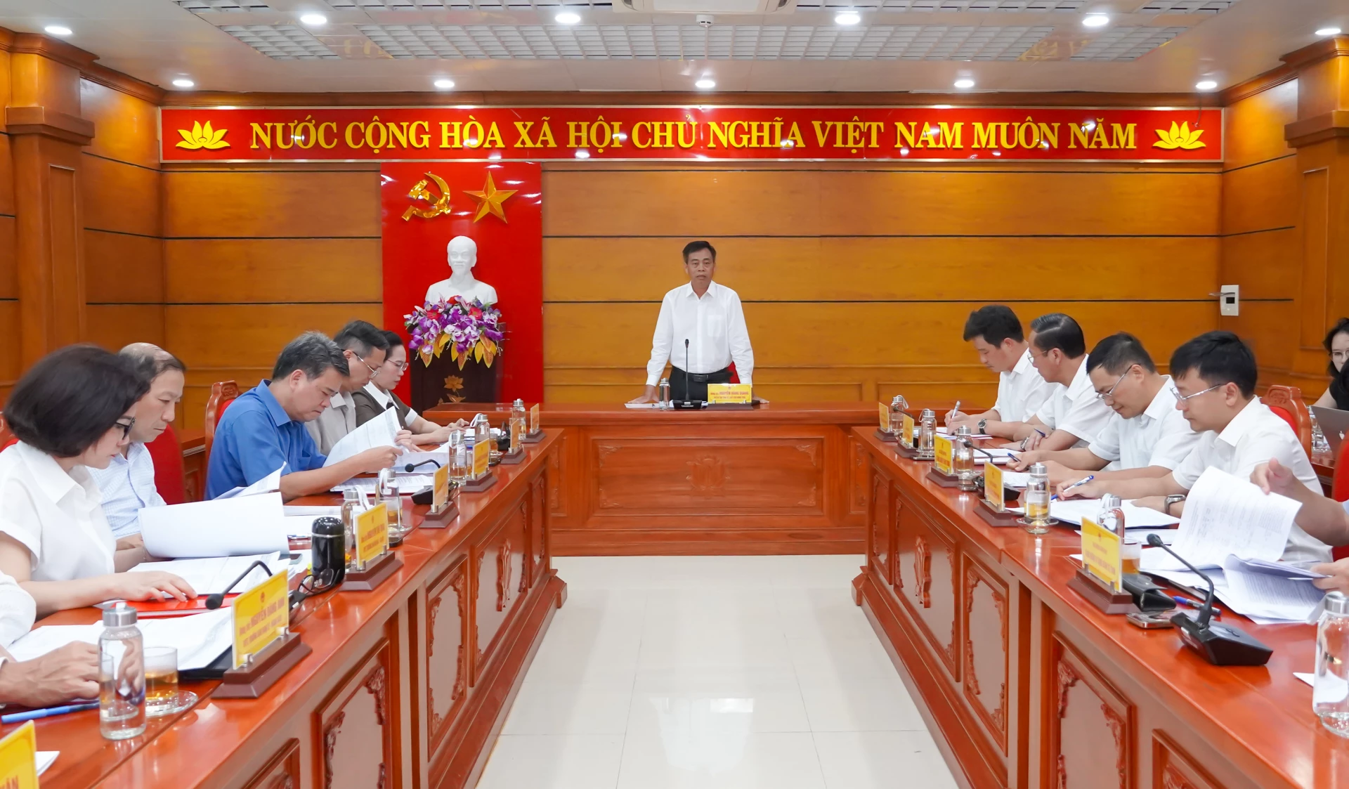 Quang cảnh buổi làm việc - Ảnh: N.H