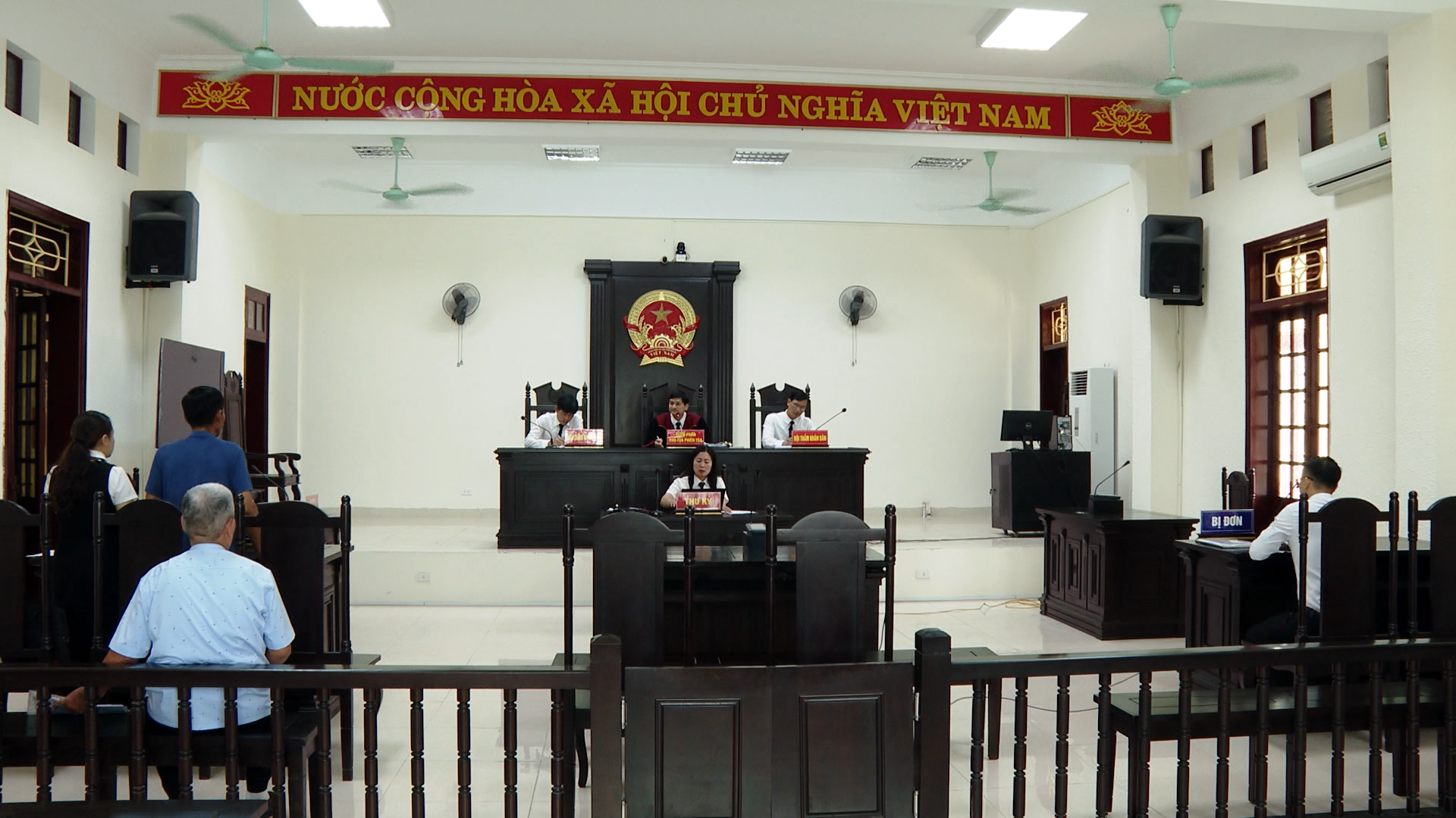 Tòa án nhân dân khu vực 5, tỉnh Quảng Trị chú trọng hòa giải, đối thoại tại tòa - Ảnh: V.T