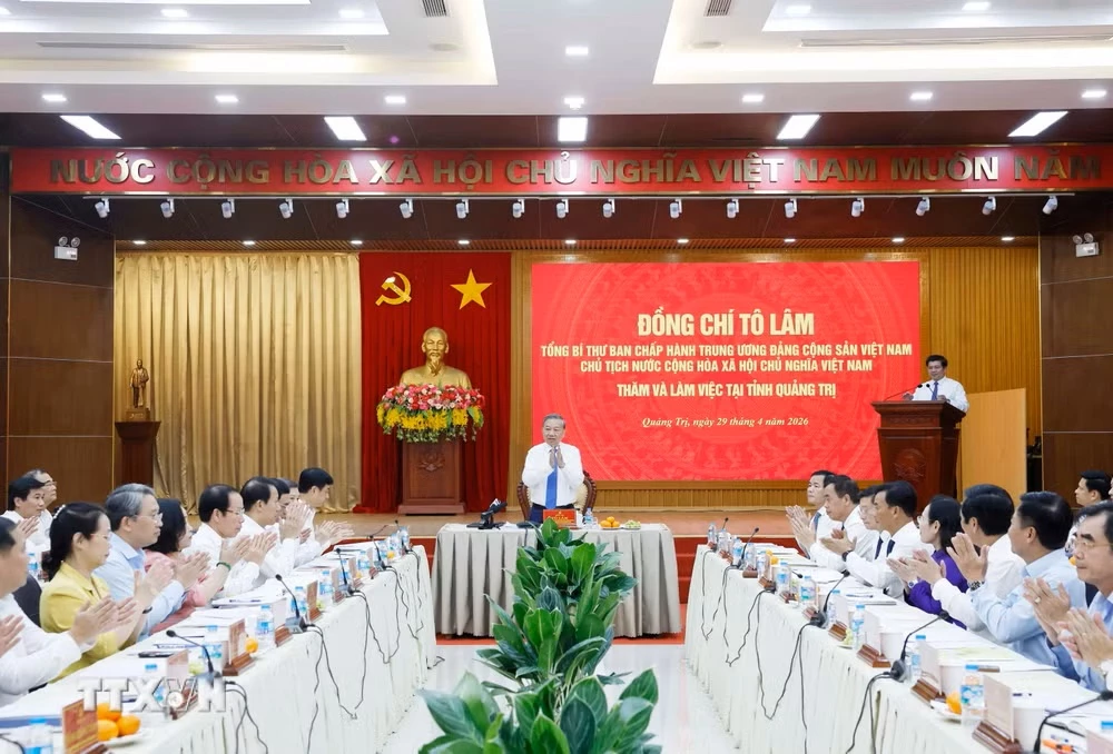 Tổng Bí thư, Chủ tịch nước Tô Lâm làm việc với Ban Thường vụ Tỉnh ủy Quảng Trị ngày 29/4. (Ảnh: Thống Nhất/TTXVN)