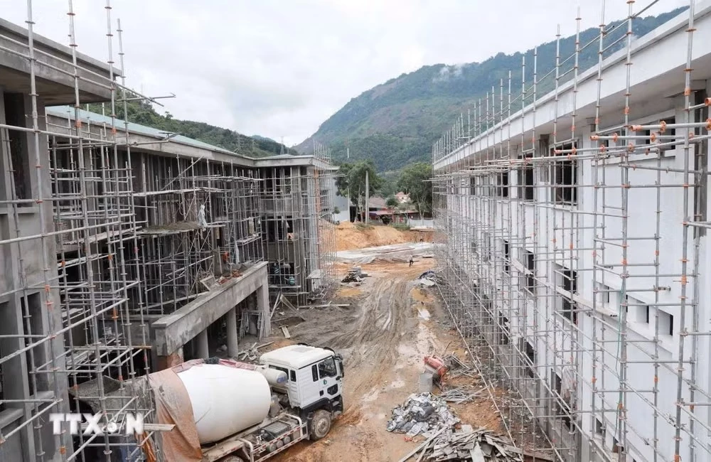 Dự án Trường Phổ thông nội trú liên cấp Tiểu học và Trung học cơ sở xã Phong Thổ (tỉnh Lai Châu) đã đạt gần 80% khối lượng công việc. (Ảnh: Quý Trung/TTXVN)