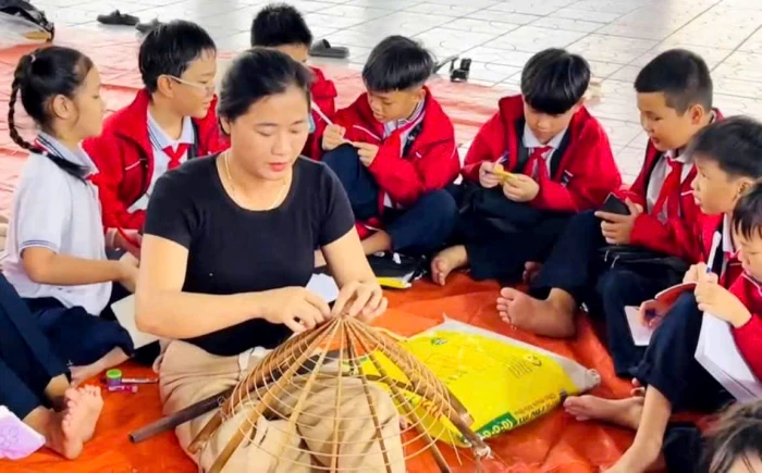 Hai làng nghề, một điểm chung