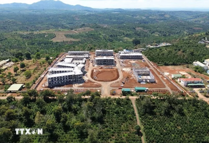 Triển khai 'chiến dịch 100 ngày đêm' hoàn thành 100 trường nội trú xã biên giới