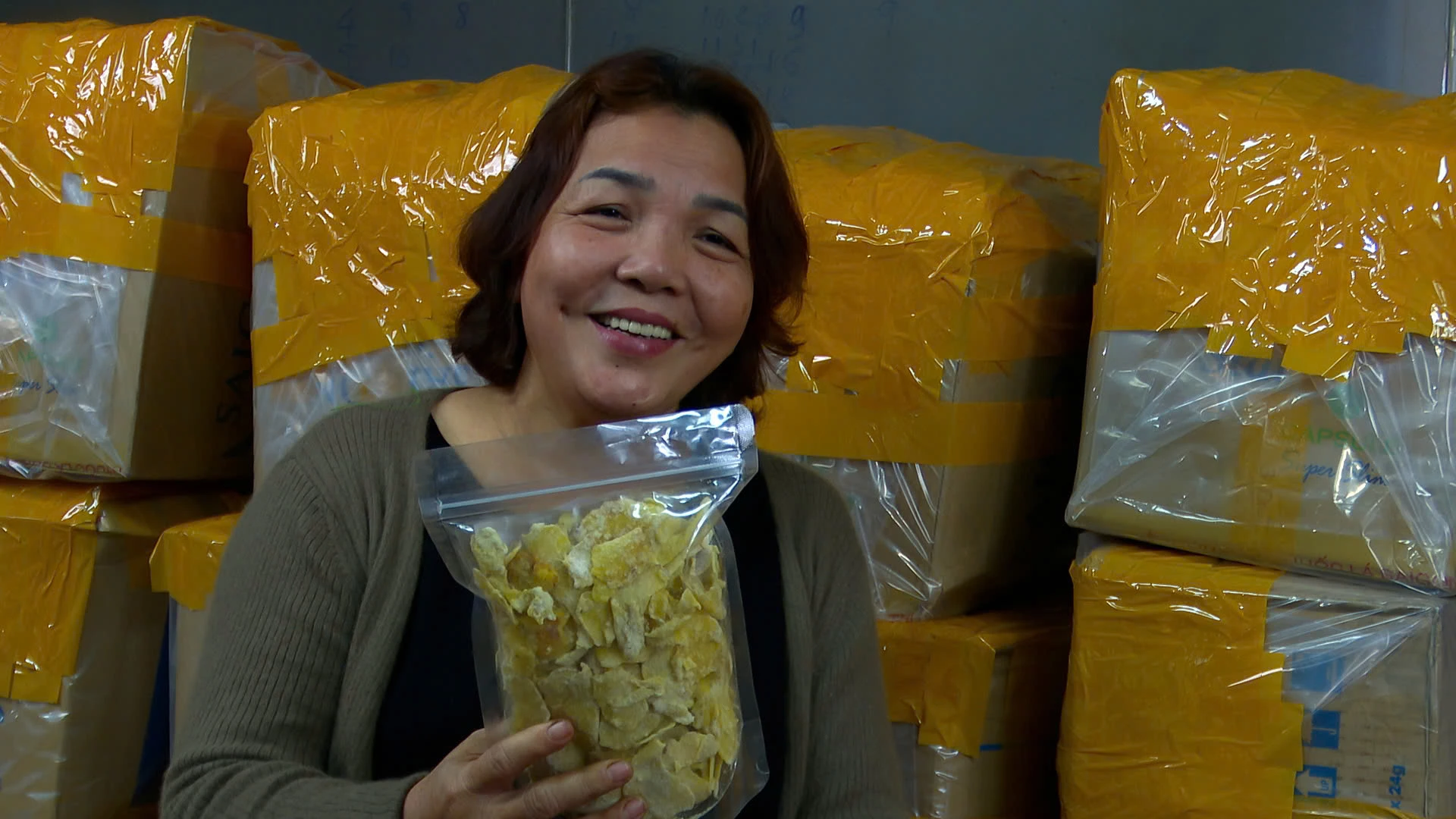 5.	Chế biến gừng để làm mứt ở cơ sở Tuấn Tâm, Mỹ Chánh, Nam Hải Lăng - Ảnh: P.T.L

