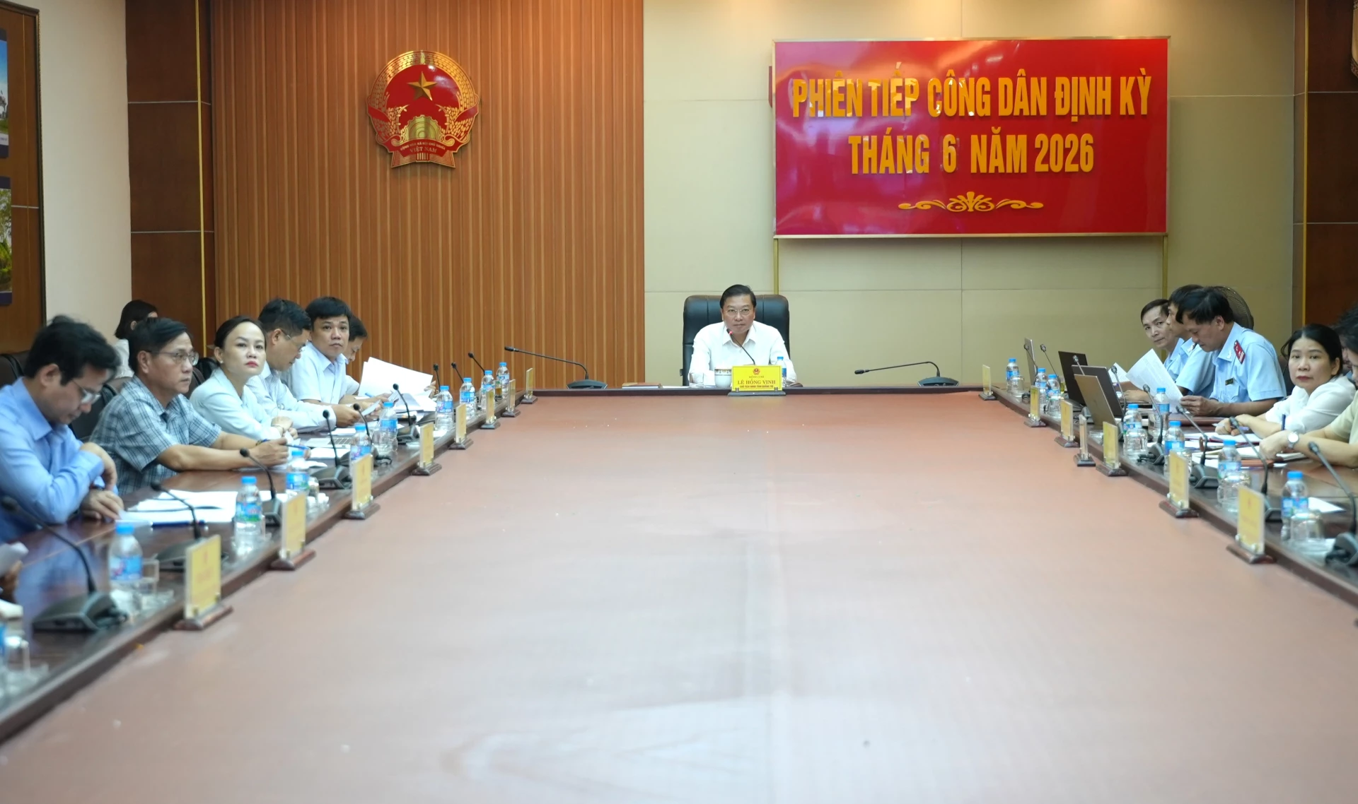 Quang cảnh phiên tiếp công dân của đồng chí Lê Hồng Vinh, Phó Bí thư Tỉnh ủy, Chủ tịch UBND tỉnh - Ảnh: T.Đ