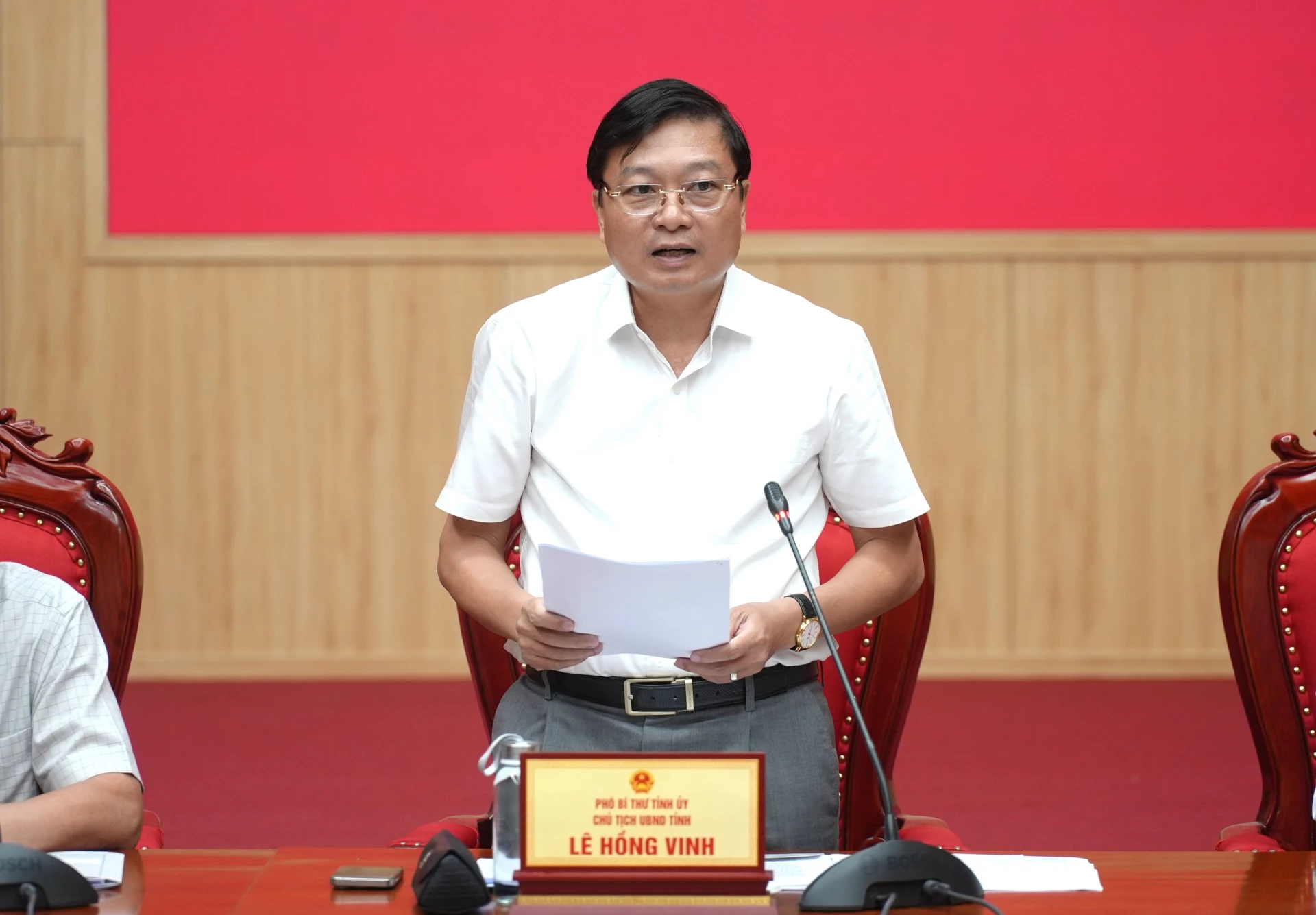 Đồng chí Lê Hồng Vinh, Chủ tịch UBND tỉnh yêu cầu tập trung cao độ cho công tác giải ngân vốn đầu tư công - Ảnh: T.Đ
