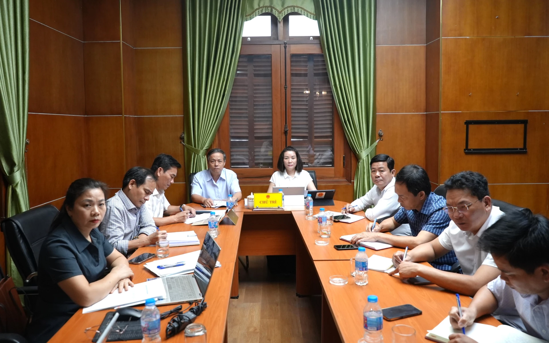Quang cảnh phiên tiếp công dân của đồng chí Nguyễn Minh Tâm, Phó Trưởng đoàn chuyên trách Đoàn ĐBQH tỉnh và đồng chí Nguyễn Trần Huy, Phó Chủ tịch HĐND tỉnh - Ảnh: T.Đ