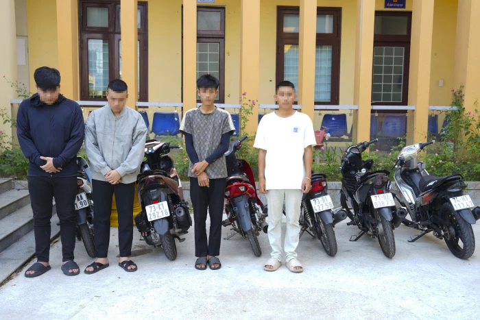 Kiên quyết xử lý thanh thiếu niên tụ tập chạy xe tốc độ cao