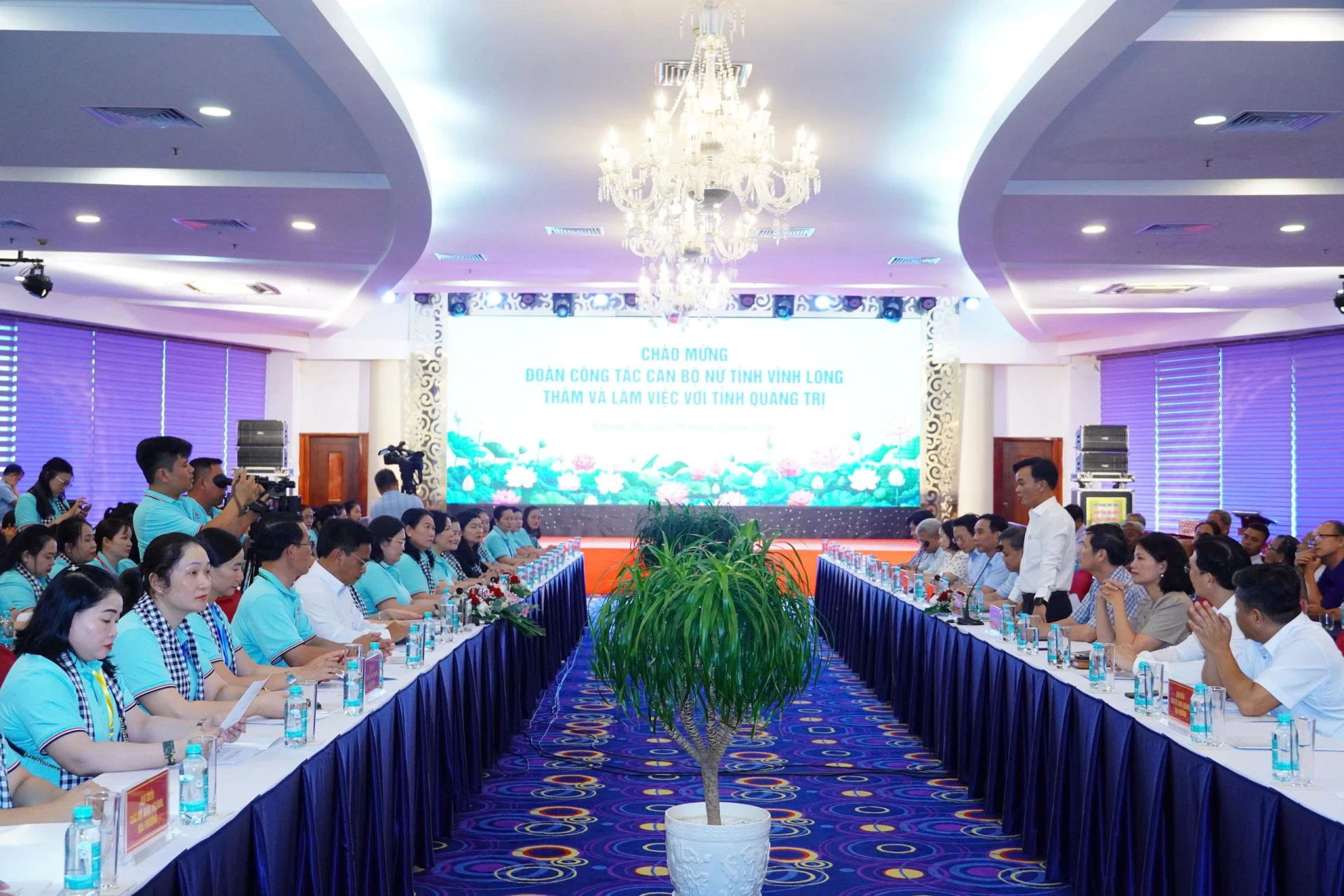 Quang cảnh buổi làm việc - Ảnh: NL