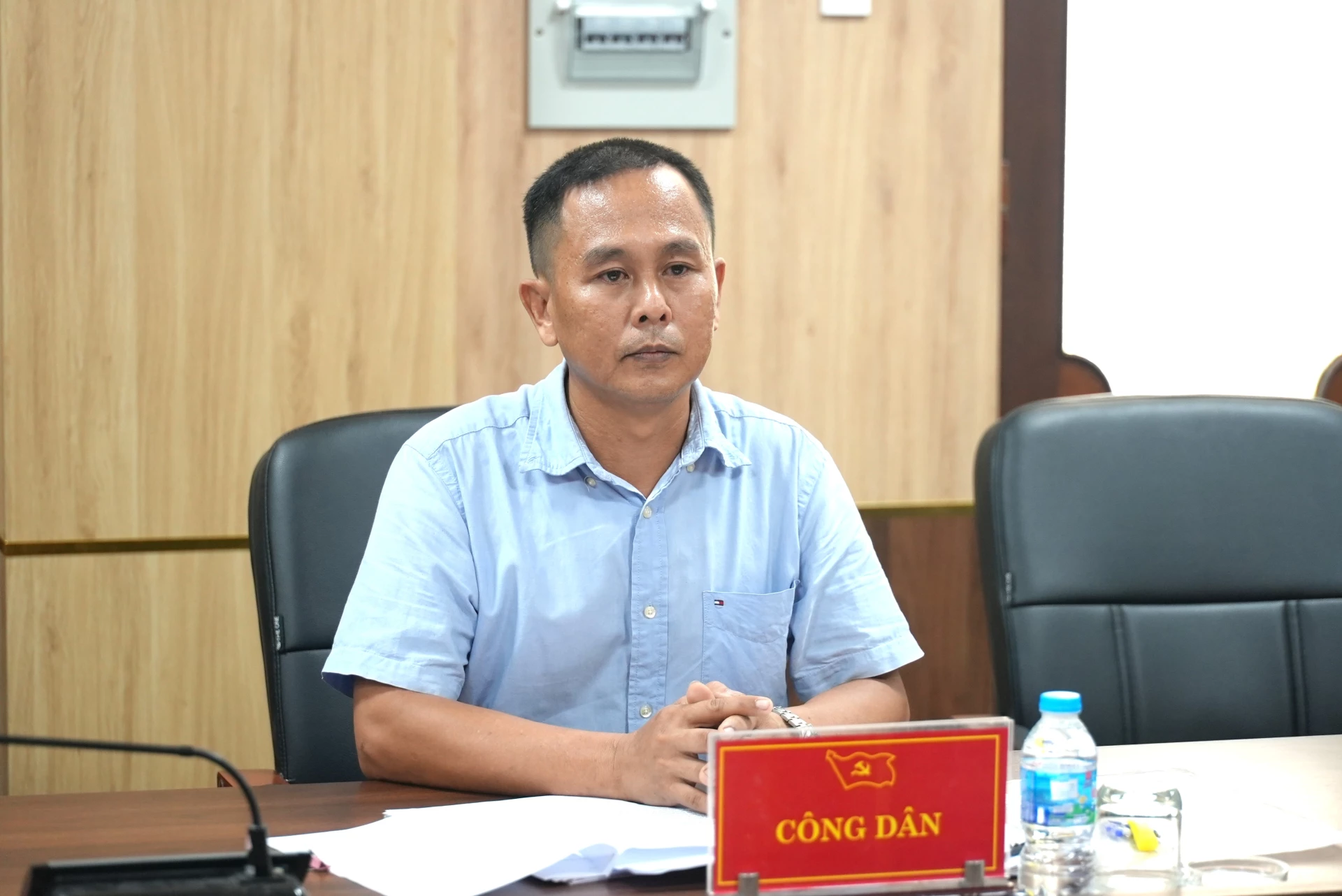 Công dân tham gia phiên tiếp công dân của đồng chí Nguyễn Văn Phương, Bí thư Tỉnh ủy - Ảnh: T.Đ