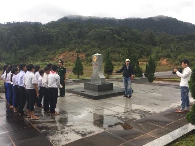 “Tiết học ngoại khóa ở vùng biên” do Đồn Biên phòng La Lay tổ chức - Ảnh: A.Đ