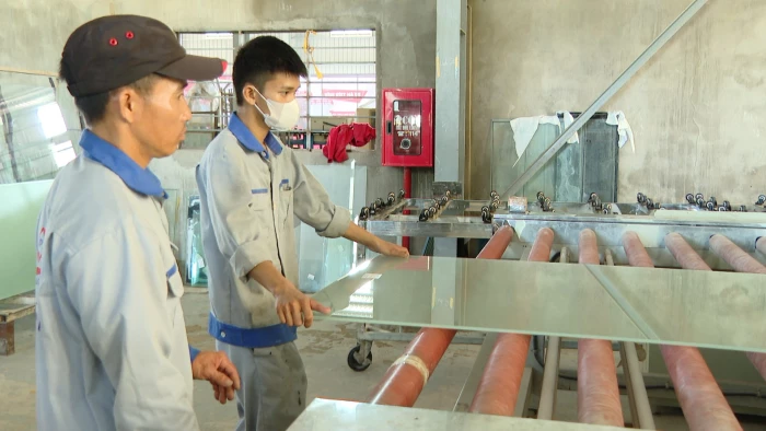 Sử dụng điện tiết kiệm và hiệu quả: Giải pháp để doanh nghiệp phát triển bền vững