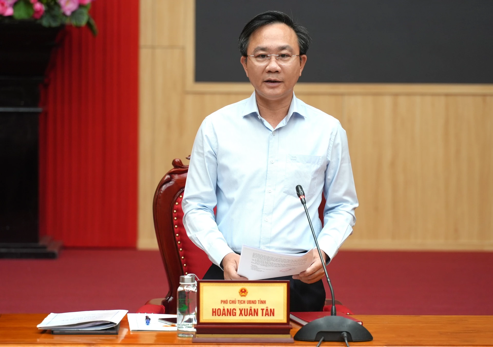 Đồng chí Hoàng Xuân Tân, Phó Chủ tịch UBND tỉnh phát biểu tại buổi làm việc - Ảnh: T.Đ