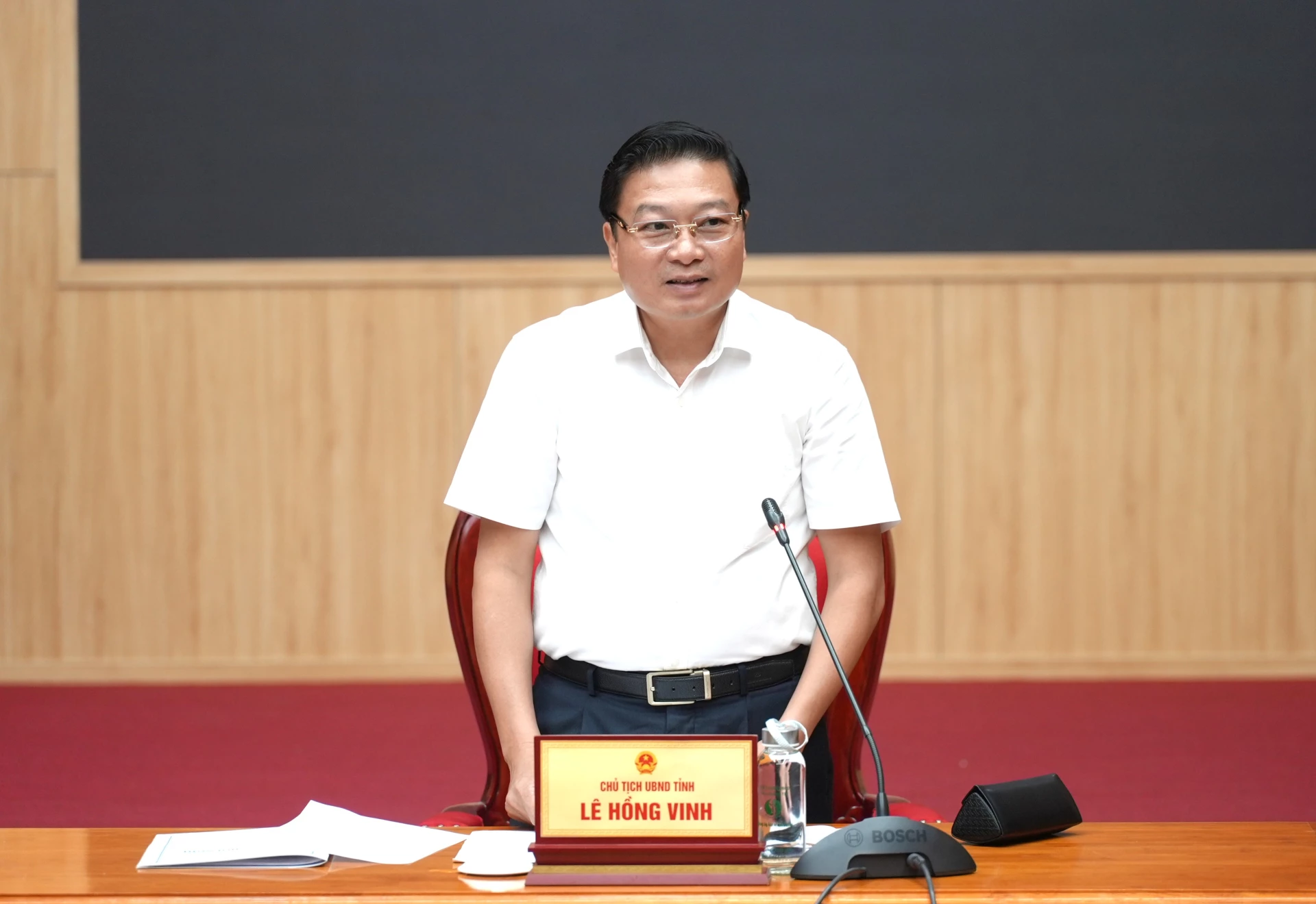 Đồng chí Lê Hồng Vinh, Chủ tịch UBND tỉnh phát biểu kết luận buổi làm việc - Ảnh: T.Đ